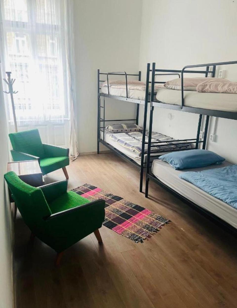 Doxie Rooms And Beds Boedapest Buitenkant foto